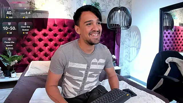 Snapshot of Edward_max chatting on October 10, 2025, 3:40 am Edward max online show from October 10, 2025, 3:40 am