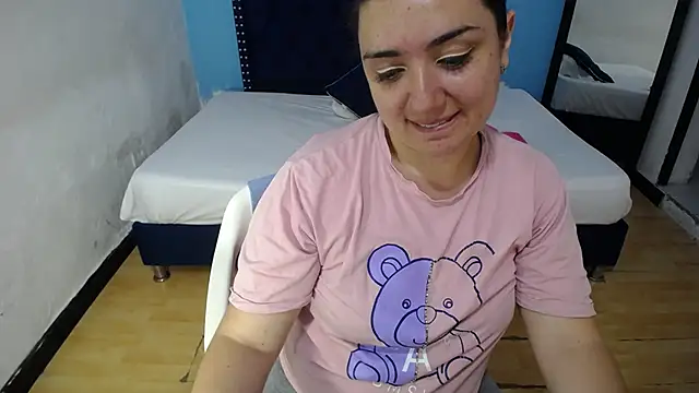 kinky redhead18 online show from September 16, 2025, 2:07 pm