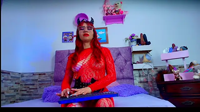 Melannytaylor online show from October 29, 2025, 9:03 pm