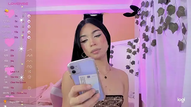 AndreaSweet  online show from February 9, 2025, 6:47 pm