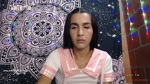 liissa 0 online show from November 19, 2025, 2:22 am