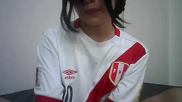 Snapshot of Elsa_sweet chatting on February 23, 2025, 12:30 am Elsa sweet online show from February 23, 2025, 12:30 am