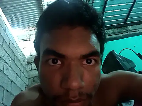 Reynold2608 online show from January 12, 2026, 10:14 pm