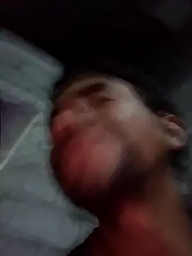 Reynold2608 online show from February 11, 2026, 3:50 am