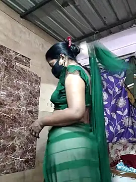 queensenorita online show from March 13, 2026, 8:19 am