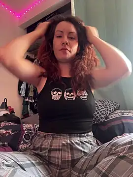 Snapshot of Nina-Chick777 chatting on May 9, 2026, 5:05 pm Nina-Chick777 online show from May 9, 2026, 5:05 pm