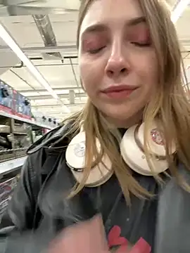 Sunny   Bunny online show from March 21, 2025, 12:28 pm