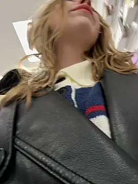 Sunny   Bunny online show from March 8, 2025, 2:08 pm