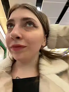 Sunny   Bunny online show from February 11, 2025, 5:18 pm