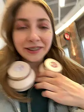 Sunny   Bunny online show from March 18, 2025, 2:17 pm