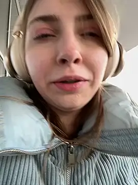 Sunny   Bunny online show from March 17, 2025, 2:01 pm