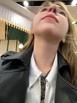 Sunny   Bunny online show from February 13, 2025, 6:15 pm