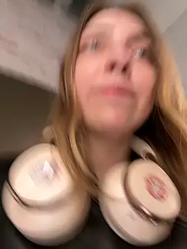 Sunny   Bunny online show from March 13, 2025, 5:50 pm