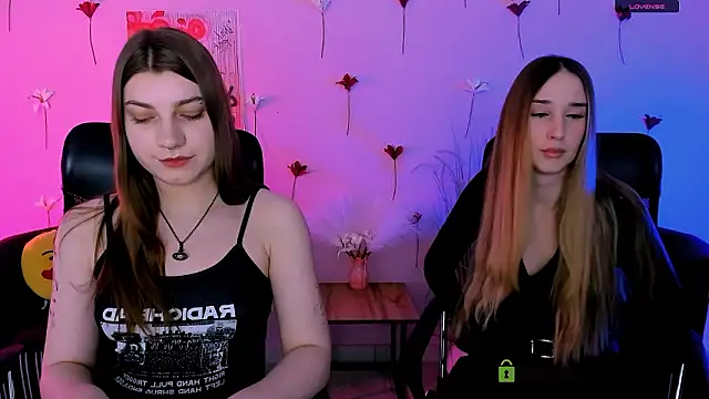 Snapshot of pure_radiance1 chatting on February 19, 2026, 10:01 am pure radiance1 online show from February 19, 2026, 10:01 am