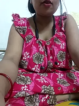 Snapshot of Priya_2222 chatting on October 18, 2025, 7:05 pm Priya 2222 online show from October 18, 2025, 7:05 pm