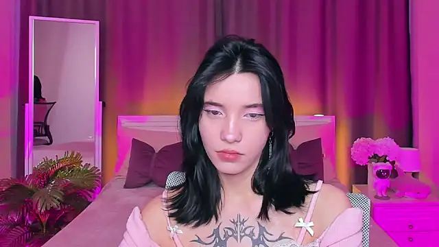 as1an girlfriend online show from March 14, 2025, 3:04 am