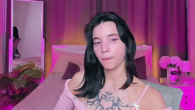 as1an girlfriend online show from March 14, 2025, 12:51 pm