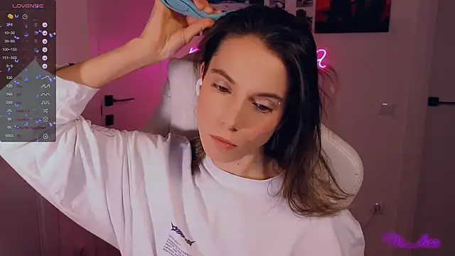  ni kiss online show from November 30, 2025, 4:52 pm