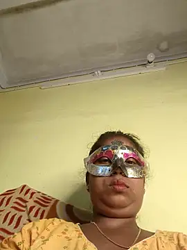 Snapshot of tinabhabhi chatting on June 12, 2026, 11:30 am tinabhabhi online show from June 12, 2026, 11:30 am