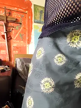 Ozomitro online show from April 4, 2026, 9:49 am