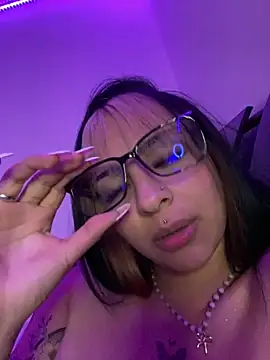 Snapshot of Hilary_pinkk chatting on March 1, 2025, 6:46 am Hilary pinkk online show from March 1, 2025, 6:46 am