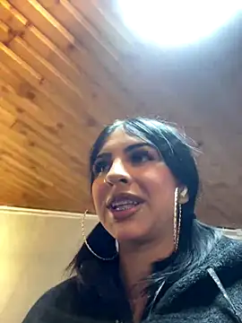 Snapshot of Hilary_pinkk chatting on October 3, 2025, 3:09 am Hilary pinkk online show from October 3, 2025, 3:09 am