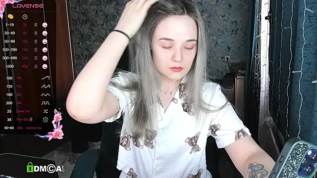 Your small bunny online show from March 17, 2025, 6:51 am