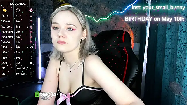 Snapshot of Your_small_bunny chatting on May 11, 2026, 2:13 am Your small bunny online show from May 11, 2026, 2:13 am