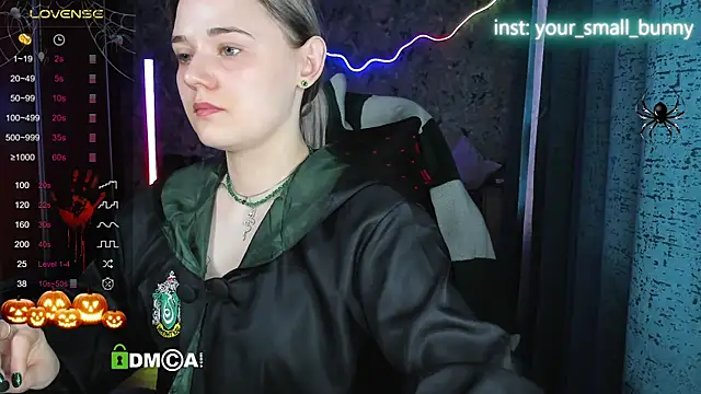 Your small bunny online show from November 1, 2025, 2:07 am