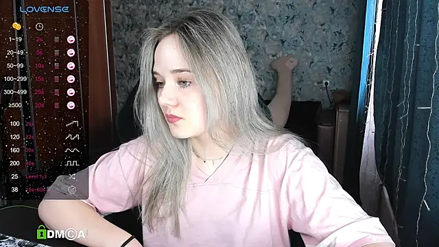 Snapshot of Your_small_bunny chatting on February 27, 2025, 5:07 am Your small bunny online show from February 27, 2025, 5:07 am