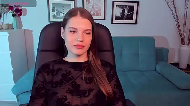 BellaSweetHeart online show from March 9, 2025, 7:15 pm