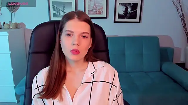 BellaSweetHeart online show from March 7, 2025, 6:57 am