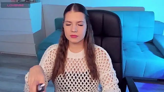 BellaSweetHeart online show from October 25, 2025, 4:18 pm