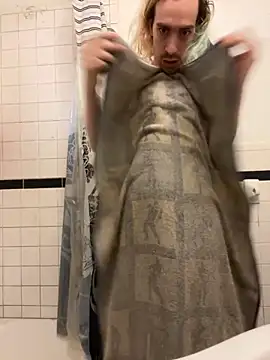 tallnerdyguy online show from October 14, 2025, 9:58 pm