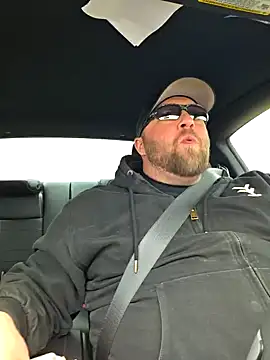 Strong Bear89 online show from February 19, 2025, 7:16 pm