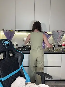 CurlyLara online show from February 22, 2026, 12:29 pm