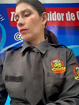 Alysson-- online show from November 26, 2025, 1:22 pm