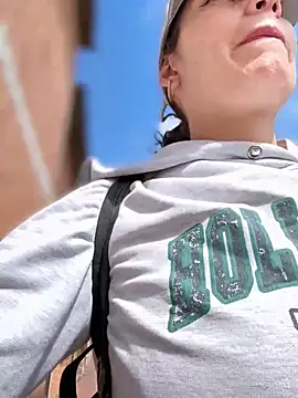 Alysson-- online show from April 6, 2026, 2:18 pm