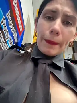 Alysson-- online show from November 10, 2025, 4:23 pm