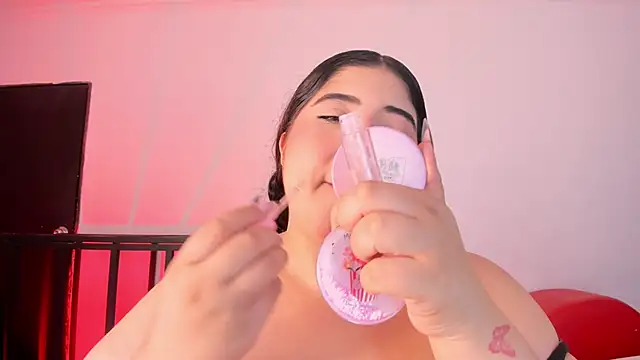 AmberiniHoffman online show from February 10, 2026, 11:53 am