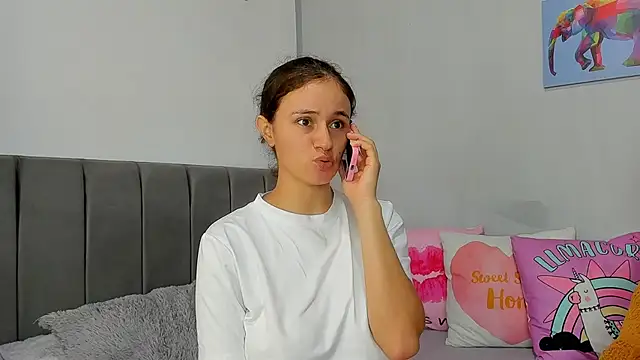 naughtyloverss online show from September 19, 2025, 3:49 pm