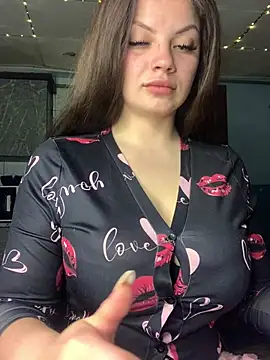 Snapshot of Sweeeeet_Candy chatting on March 2, 2026, 3:29 am Sweeeeet Candy online show from March 2, 2026, 3:29 am