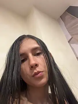 Antonella and axel  online show from October 22, 2025, 9:24 pm