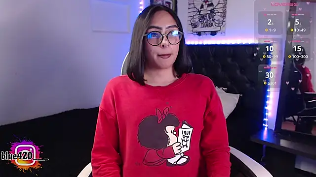 Skyler  blue4 online show from October 12, 2025, 10:44 pm