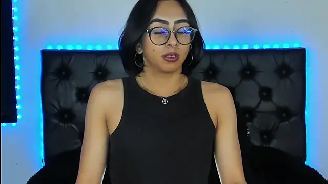 Skyler  blue4 online show from January 15, 2025, 4:15 am