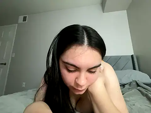 Snapshot of jasmine2badd chatting on November 12, 2025, 5:33 am jasmine2badd online show from November 12, 2025, 5:33 am