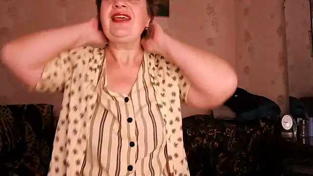 Ettie Tonia online show from November 28, 2025, 6:46 am