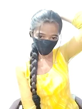 Cute-Ridhima online show from May 5, 2026, 4:04 am