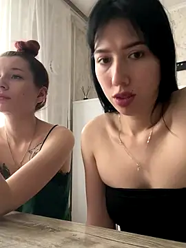 Snapshot of KeithTown chatting on November 10, 2025, 5:34 am KeithTown online show from November 10, 2025, 5:34 am