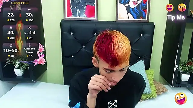 ttimy x boy online show from March 20, 2025, 9:02 pm